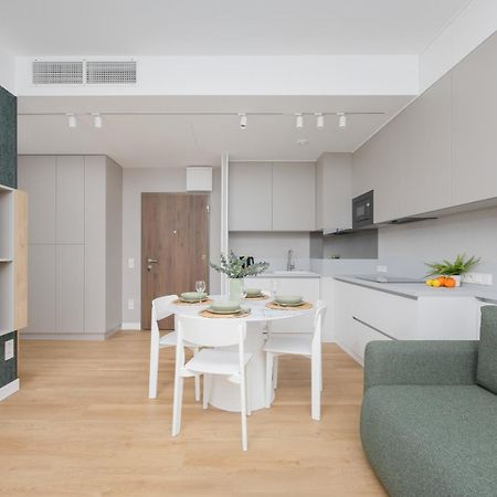 Exceptional Business Apartments By Noclegi Renters Warsaw Ngoại thất bức ảnh